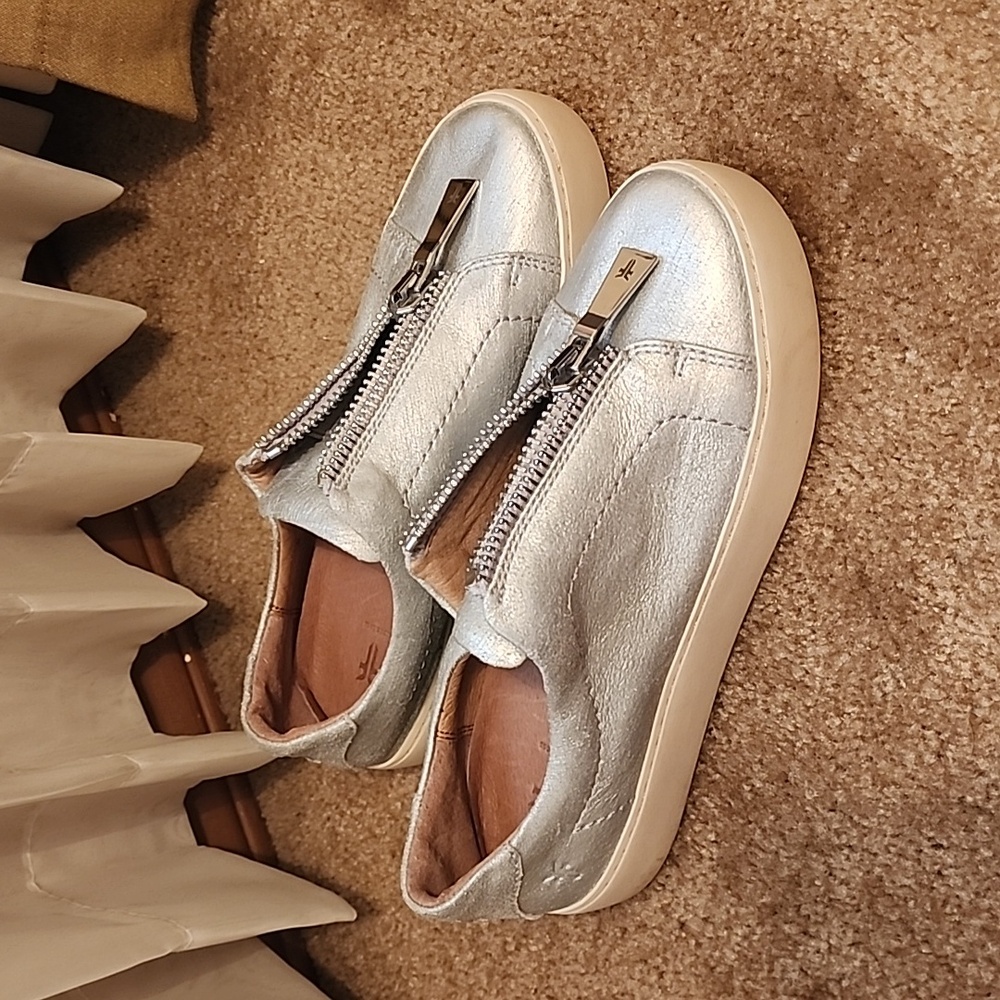 Frye Silver Metallic Center-Zip Slip On Sneakers